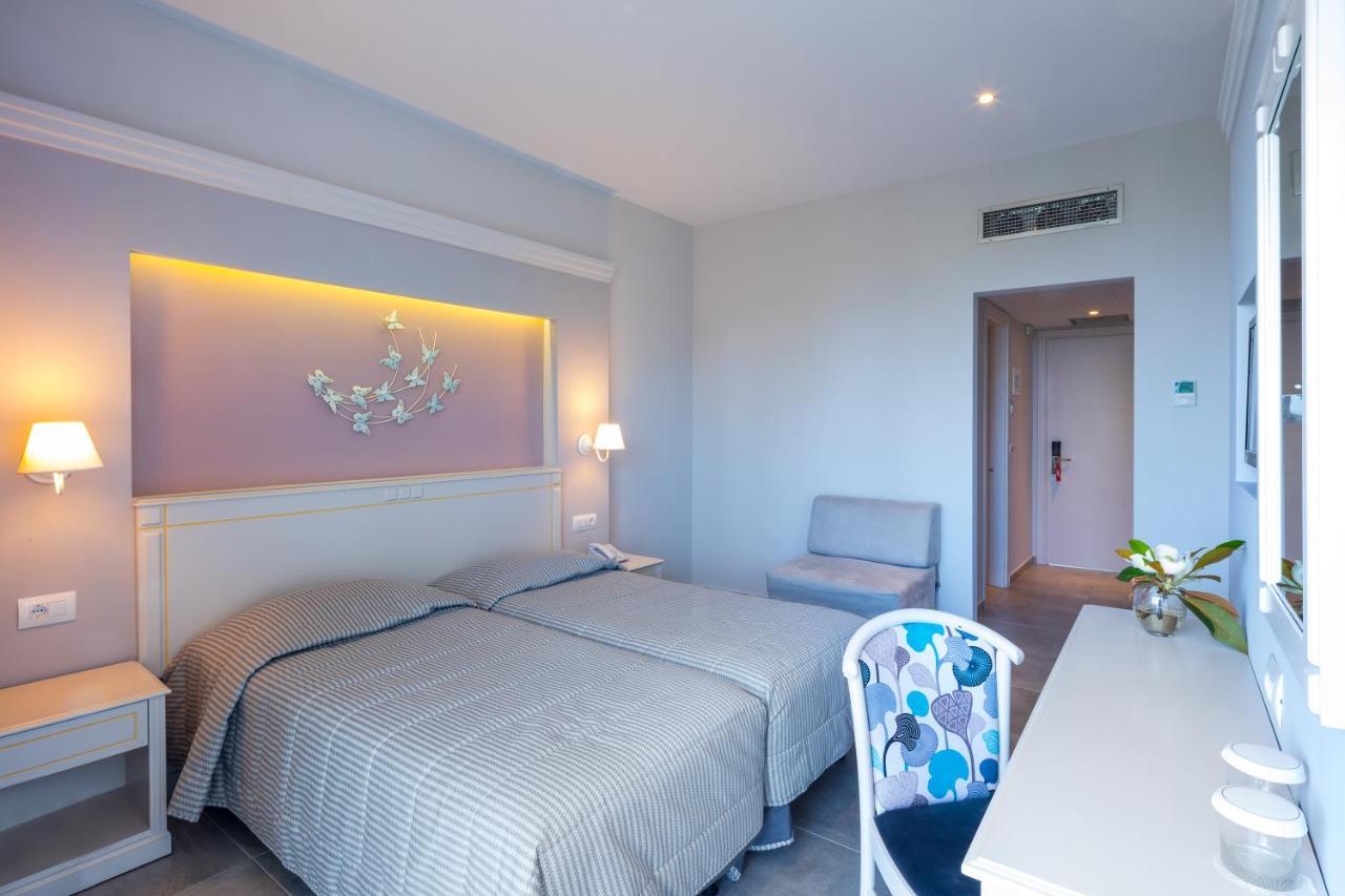 Delfinia Hotel Moraḯtika