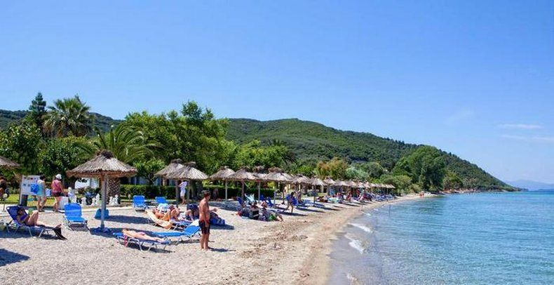 Delfinia 4* Moraḯtika